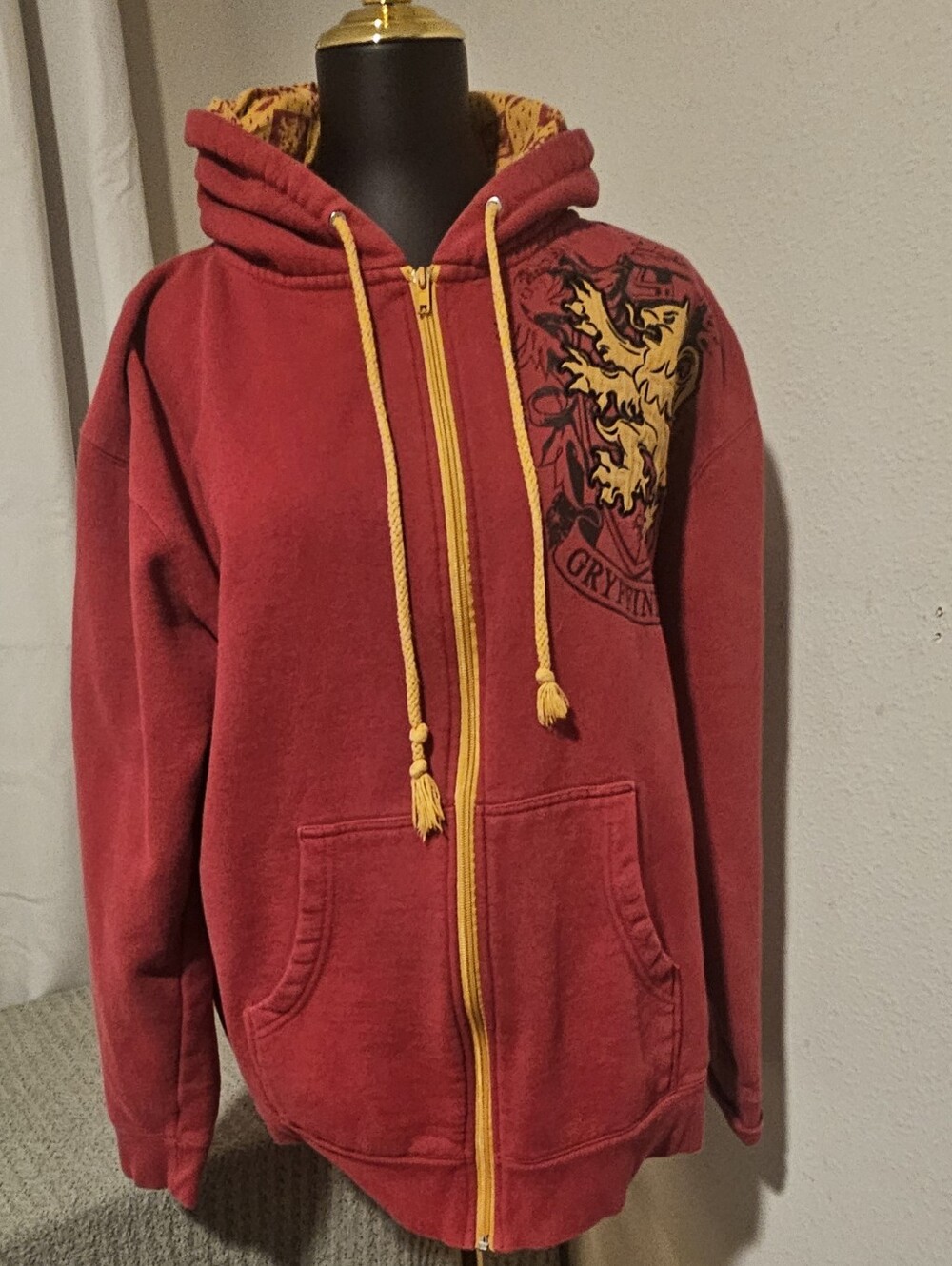 The Wizarding World Of Harry Potter Gryffindor House Zip-Up Hoodie Adult Size L